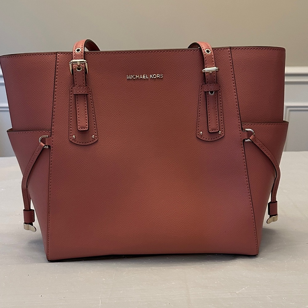 Michael Kors Voyager Tote - Rose Color NWT